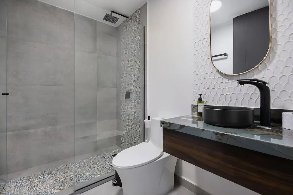 Private Sauna Jacuzzi Billiard Gym Luxury Retreat Medellín